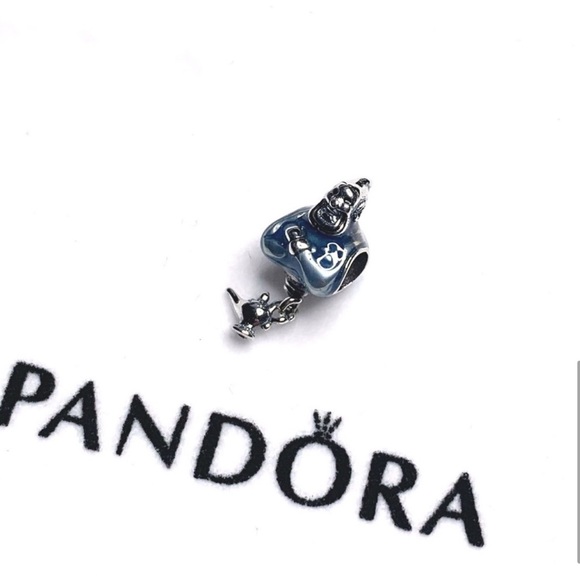PANDORA x Disney Aladdin Genie & Lamp Charm - Picture 4 of 16